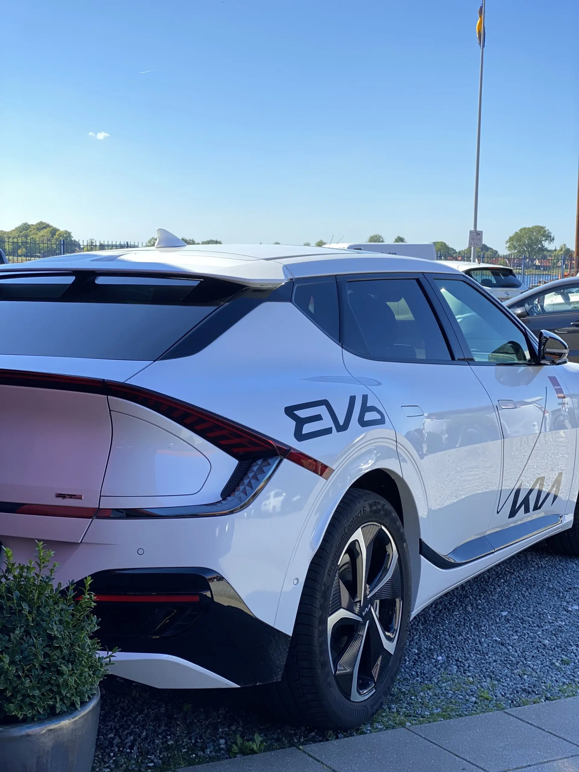 kia-ev6-2-1920x2560