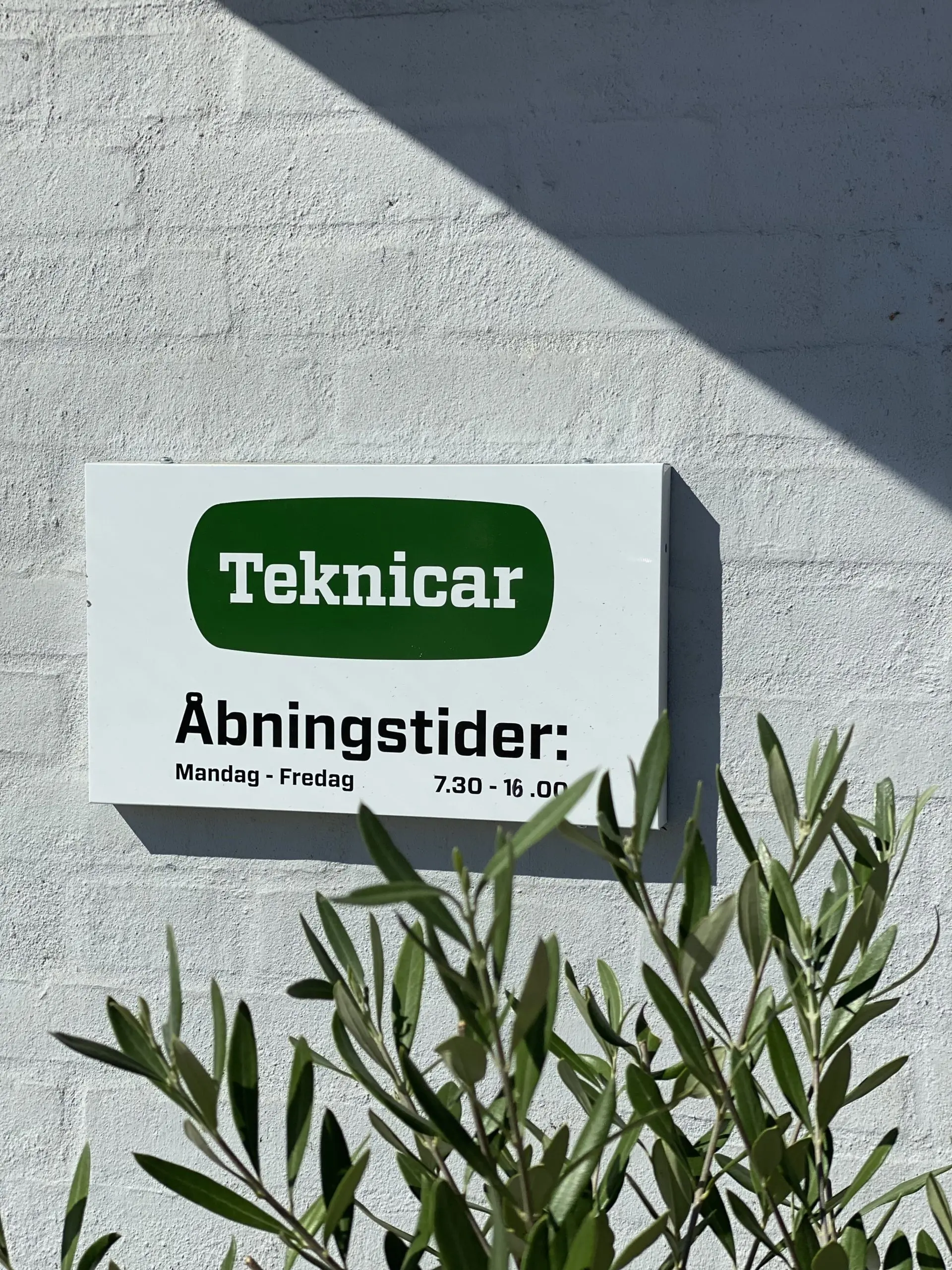 teknicar-1920x2560
